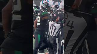 Micheal Clemons HITS referee in the FACE and gets EJECTED nfl jets dolphins [upl. by Eelyac]